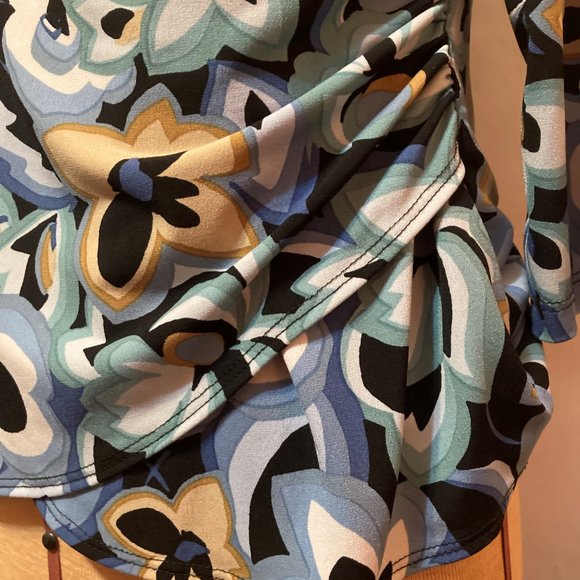 3/4" Sleeve Wrap Style with Tropical Sarong Front Ruching with built in camisole - Picture 12 of 15